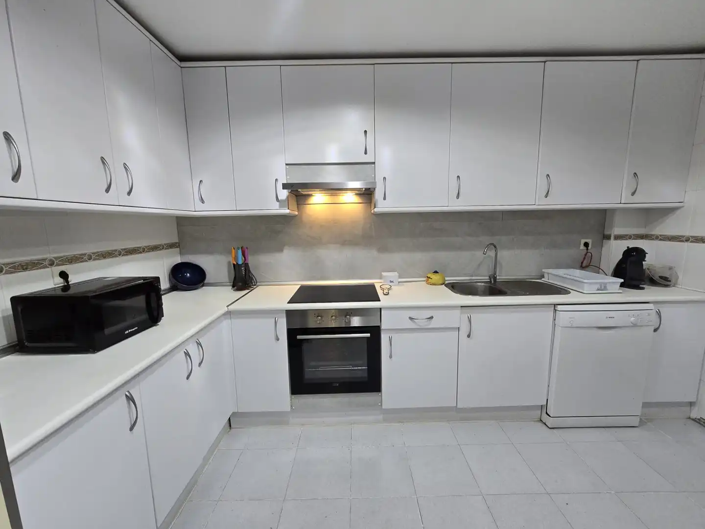 Cocina de Piso en venta en Marbella con Aire acondicionado, Terraza y Alarma