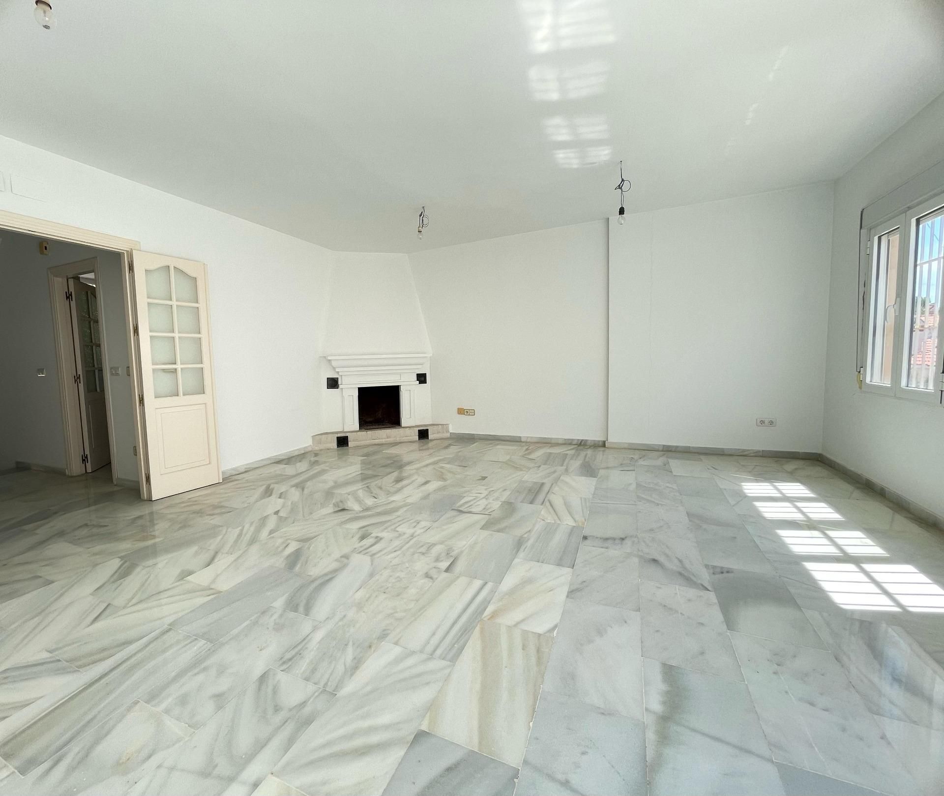 Casa adosada en venda en Benalmádena amb Jardí privat, Terrassa i Balcó