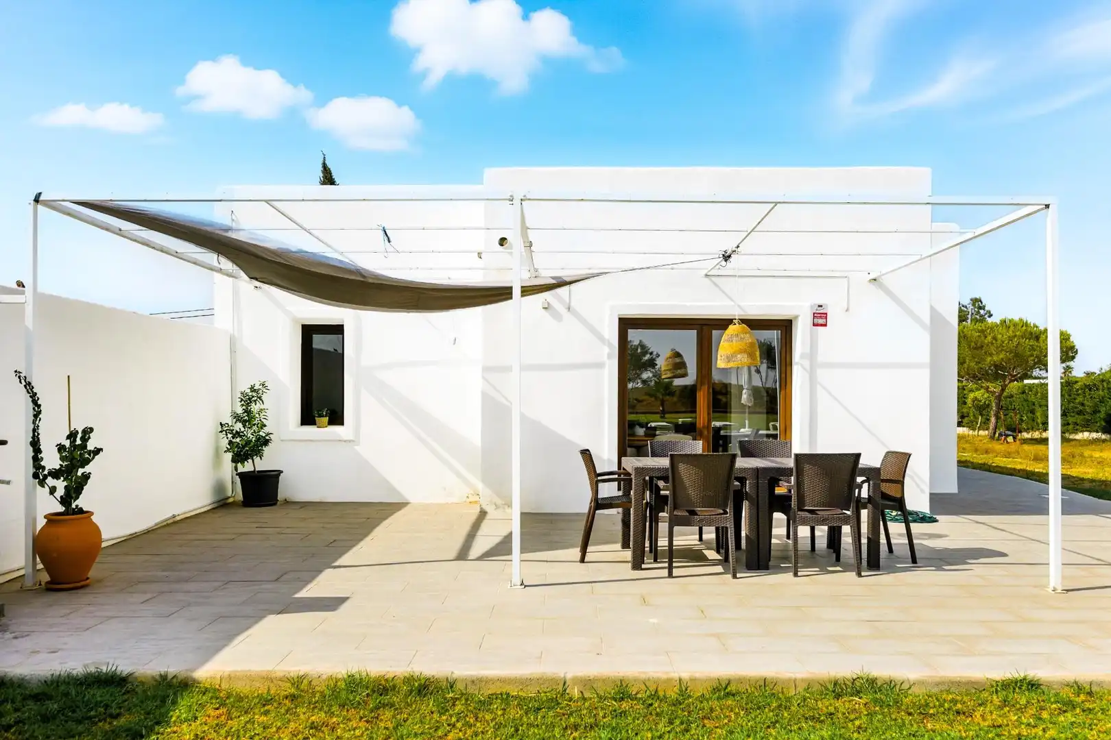 Terrassa de Casa o xalet en venda en Chiclana de la Frontera amb Jardí privat, Traster i Piscina