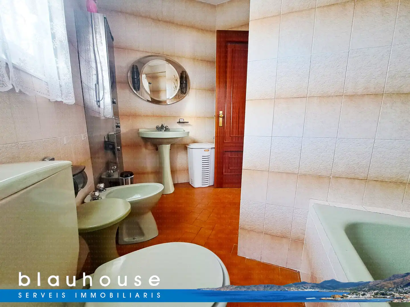Baño de Casa o chalet en venta en Portbou con Calefacción, Terraza y Trastero