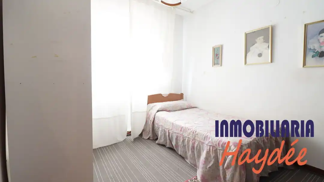 Bedroom of Flat for sale in Getxo   with Heating, Private garden and Storage room