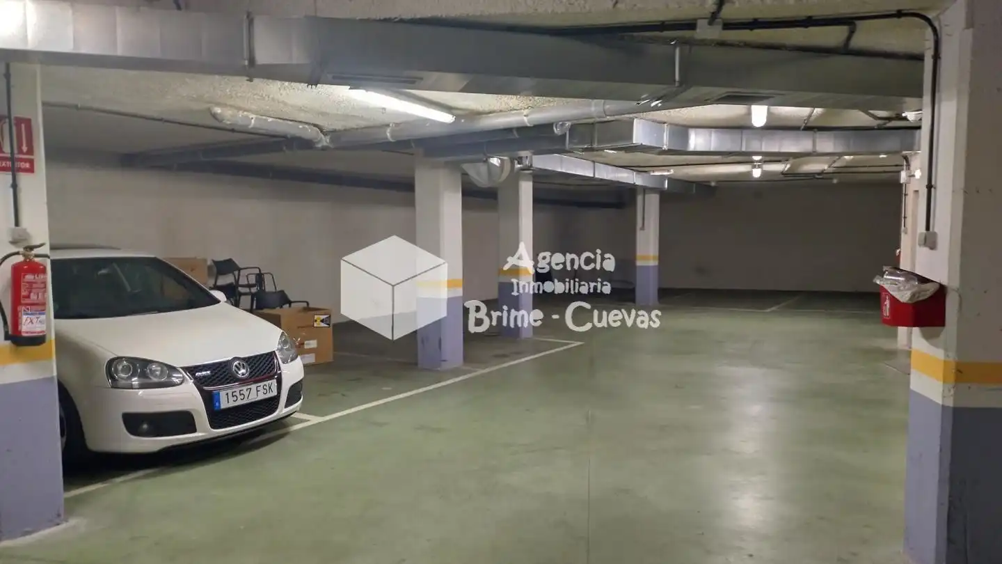 Parkplatz von Garage zum Verkauf in Laviana