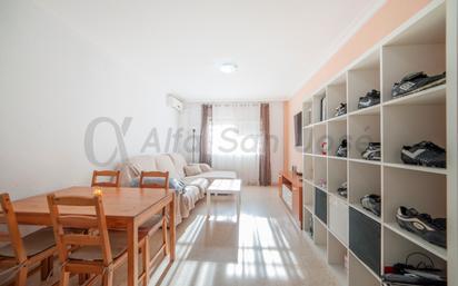 Living room of Flat for sale in La Rinconada  with Air Conditioner and Furnished