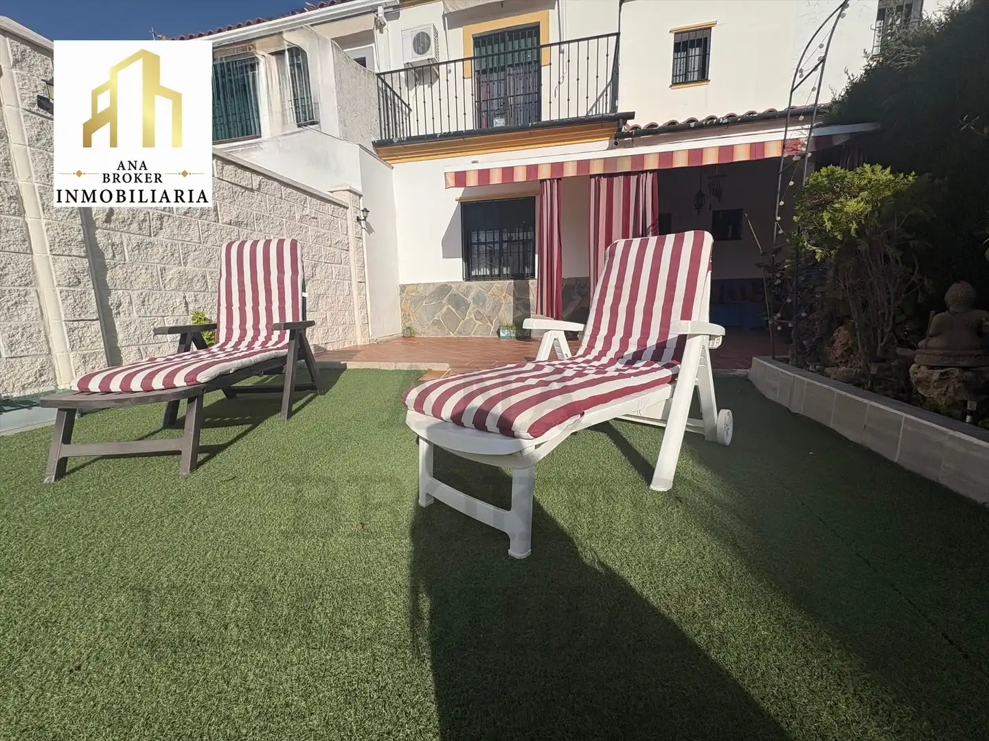 Casa adosada en venta en Calle Honduras, La Planilla