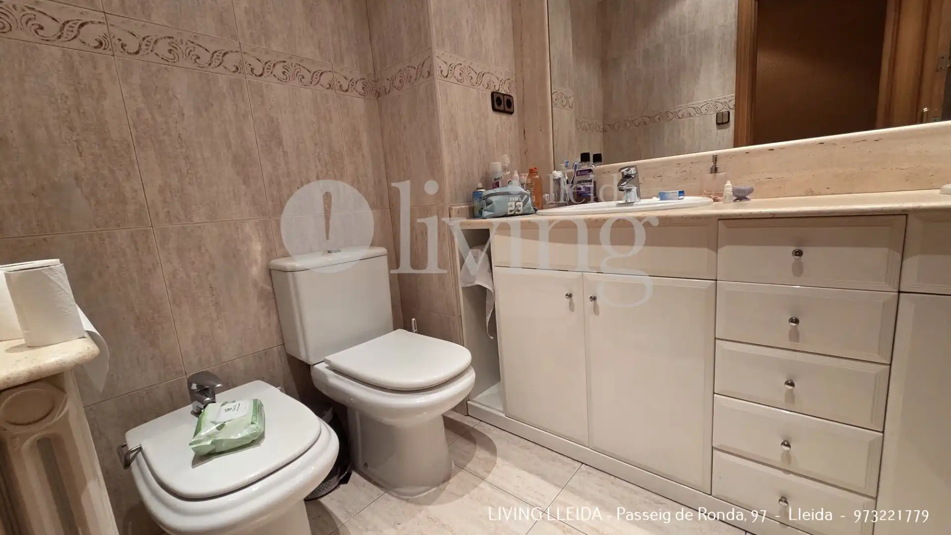 Bathroom of Flat for rent in Lleida  with Air Conditioner, Heating and Parquet flooring