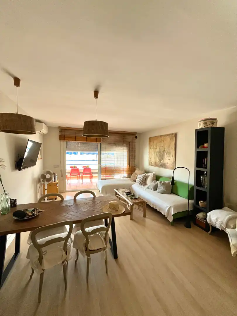 Sala de estar de Piso de alquiler en Marbella con Aire acondicionado, Calefacción y Parquet