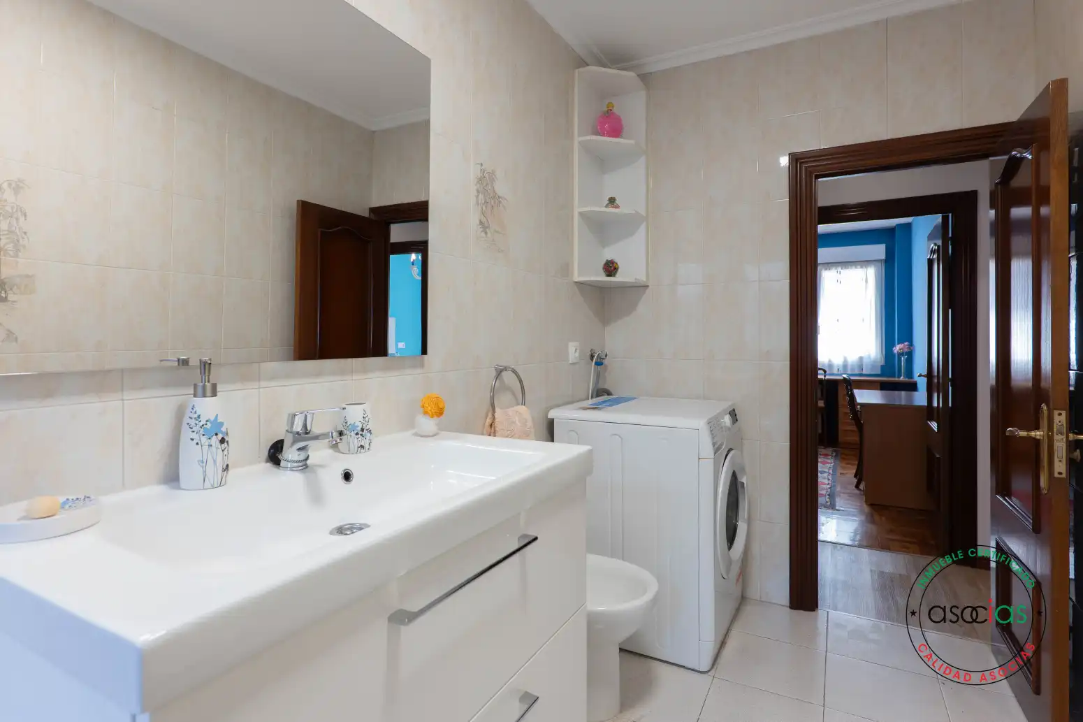 Bathroom of Flat for sale in Gijón   with Heating, Parquet flooring and Furnished