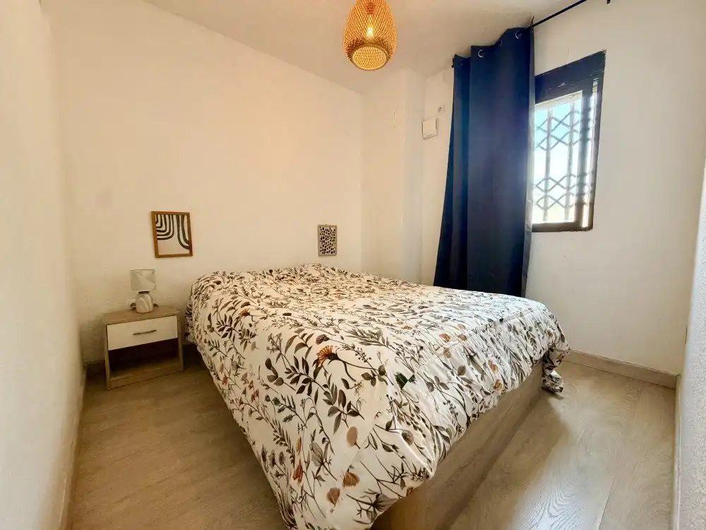 Dormitori de Planta baixa en venda en Torrevieja amb Aire condicionat, Parquet i Terrassa