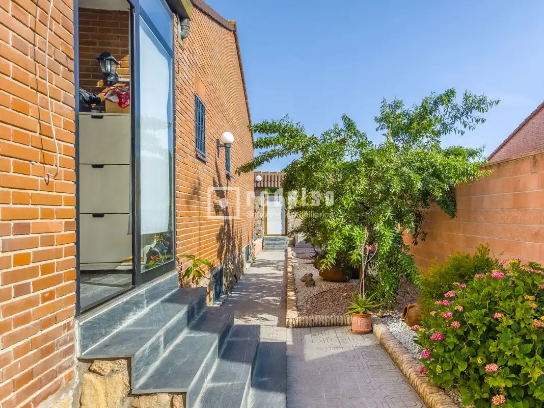 Vista exterior de Casa o chalet en venta en Rivas-Vaciamadrid con Aire acondicionado, Calefacción y Piscina