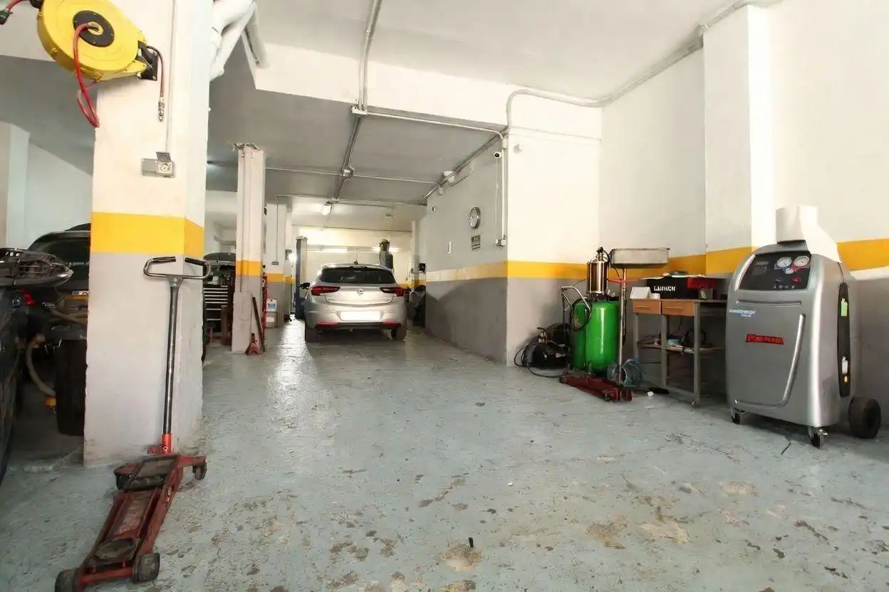 Local comercial en venda a Llevant, imagen 21