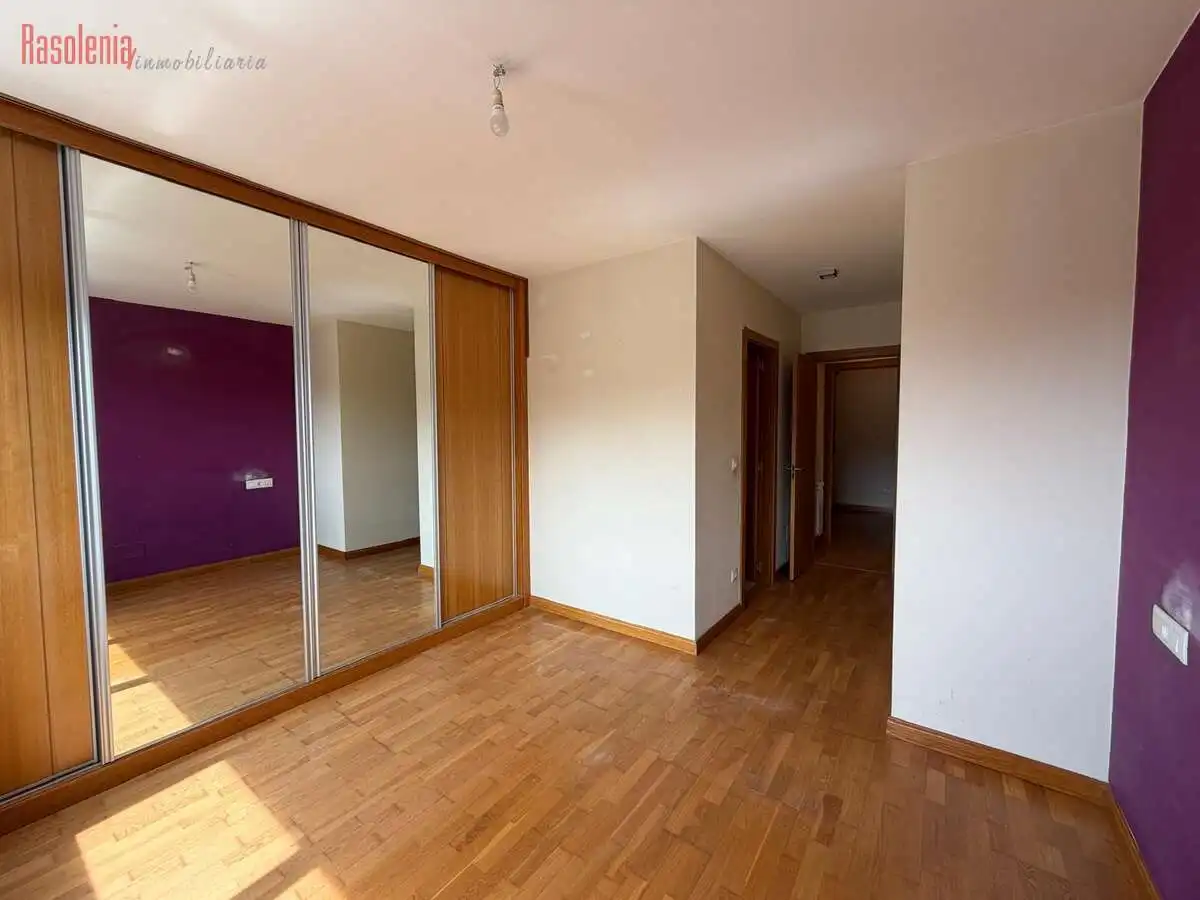 Habitación de Piso en venta en Narón con Calefacción y Trastero