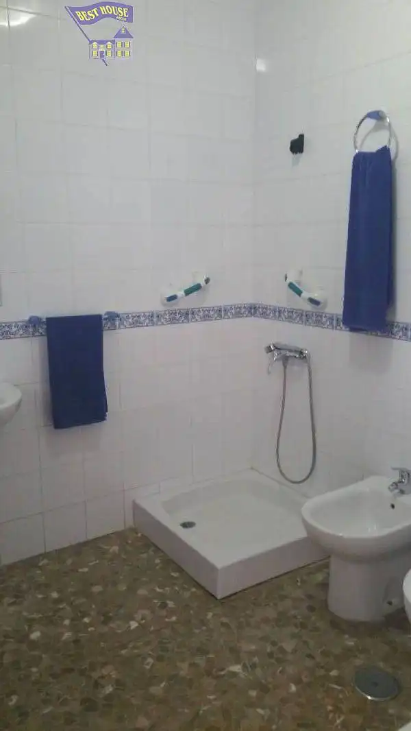 Bany de Casa o xalet en venda en Arcos de la Frontera amb Aire condicionat, Jardí privat i Traster