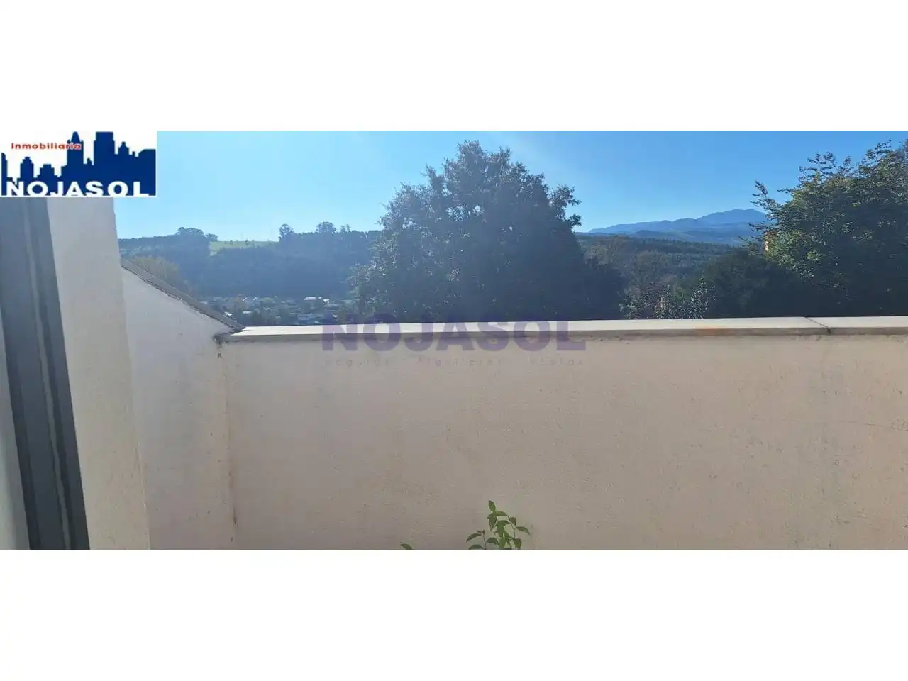 Apartamento de alquiler en Meruelo con Parquet, Terraza y Amueblado