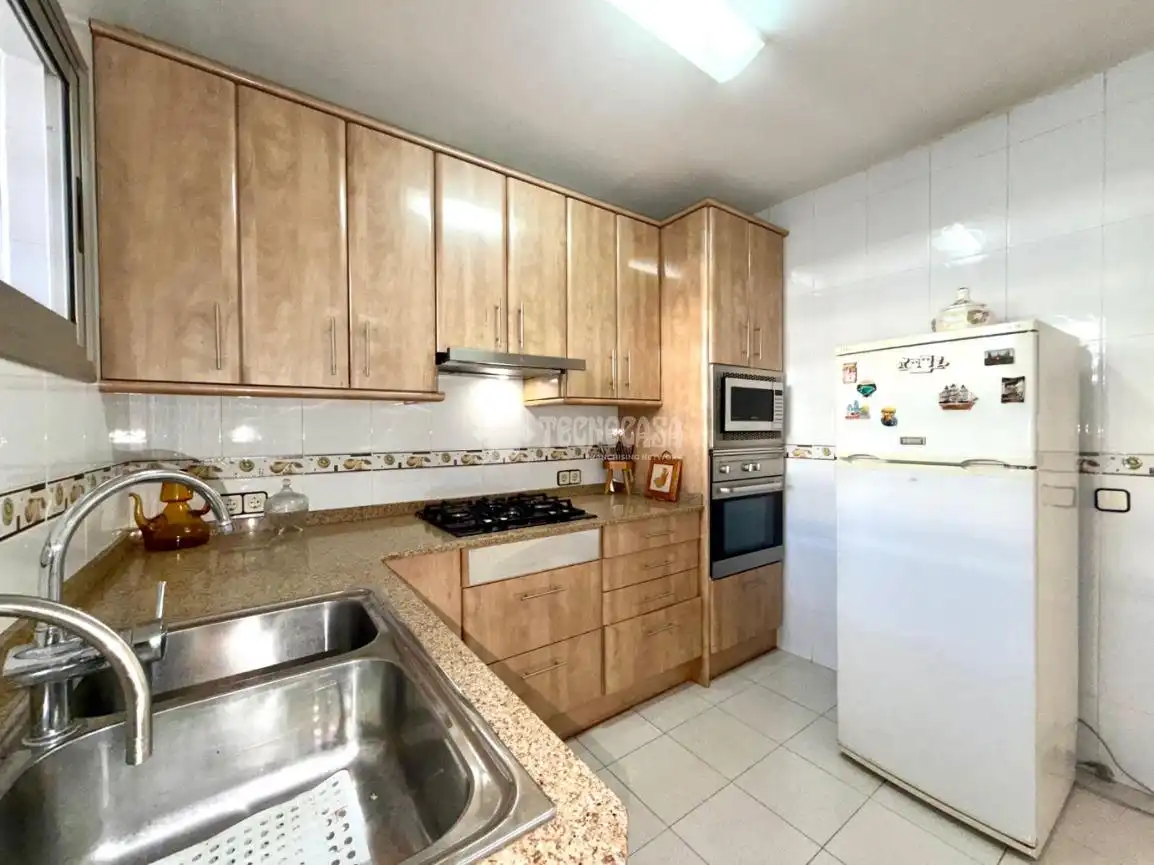 Casa aparellada en venda a Sant Martí, imagen 11