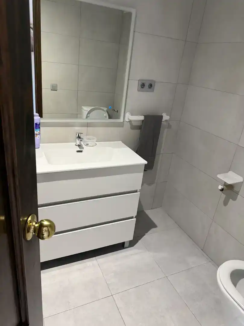 Badezimmer von Wohnung zur Miete in Campello Playa