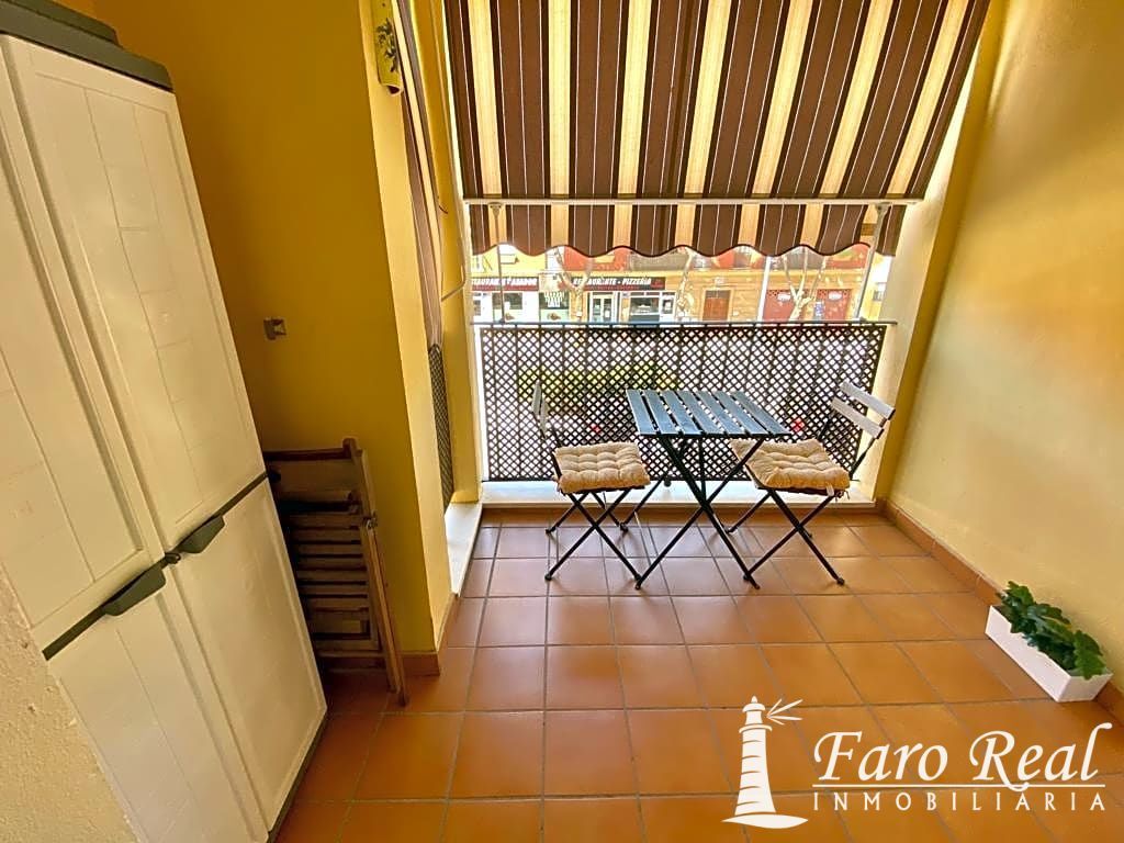 Terrassa de Apartament de lloguer en Sanlúcar de Barrameda amb Aire condicionat, Terrassa i Moblat