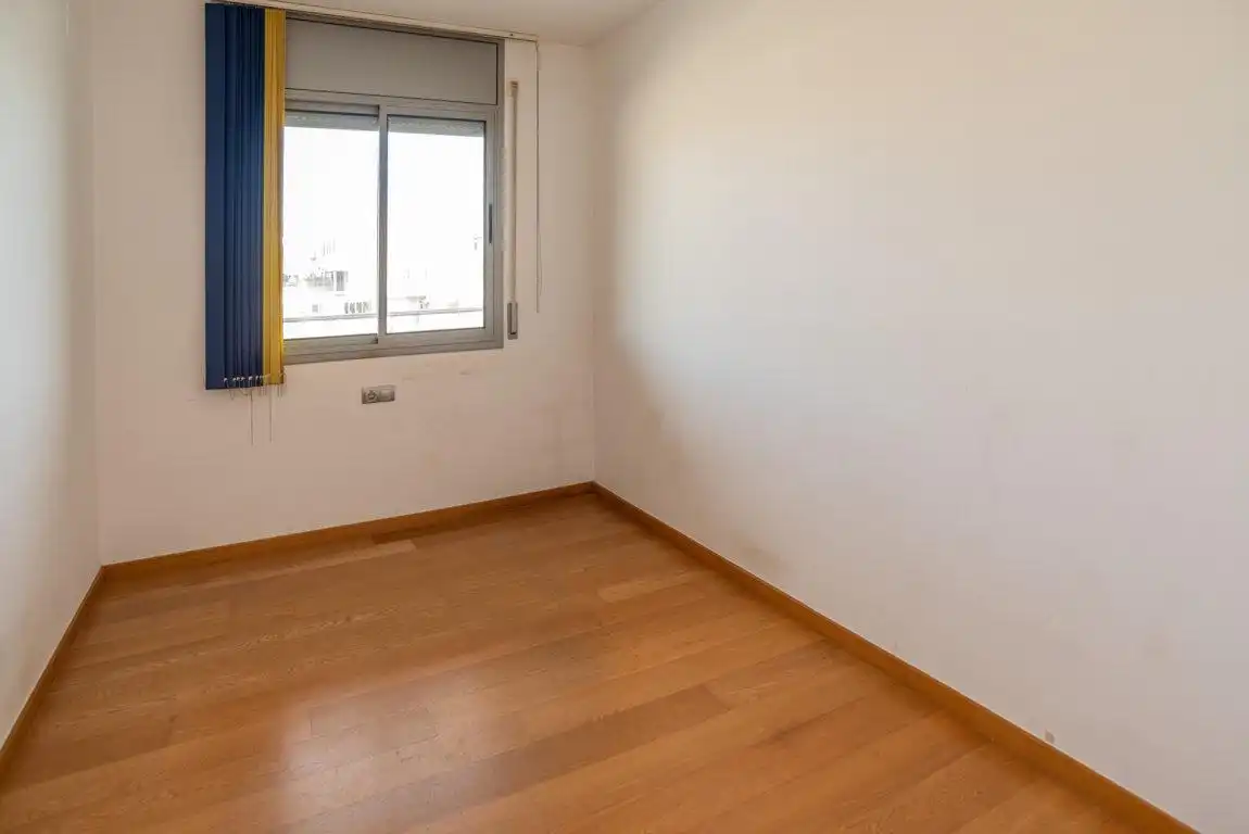 Schlafzimmer von Wohnung zum Verkauf in Badalona mit Heizung, Parkett und Terrasse
