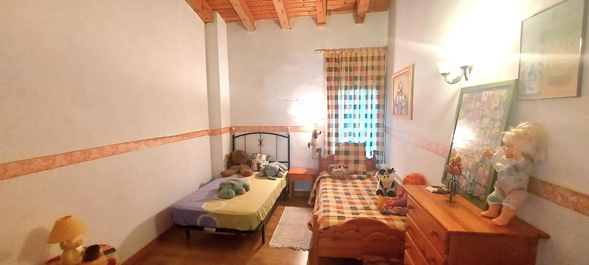 Dormitori de Casa o xalet en venda en La Seu d'Urgell amb Calefacció