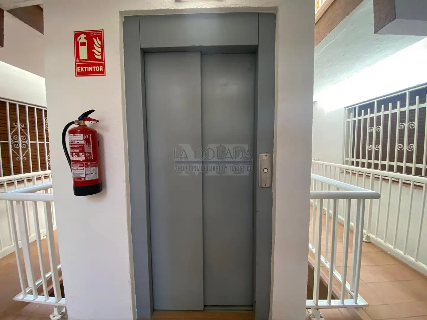 Wohnung zum Verkauf in Cambrils mit Klimaanlage, Terrasse und Möbliert
