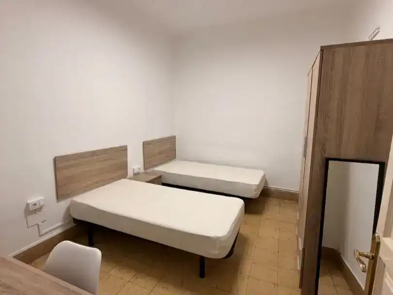 Bedroom of Flat for rent in Instituts - Universitat