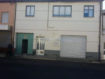 Business premises for sale in Villamañán