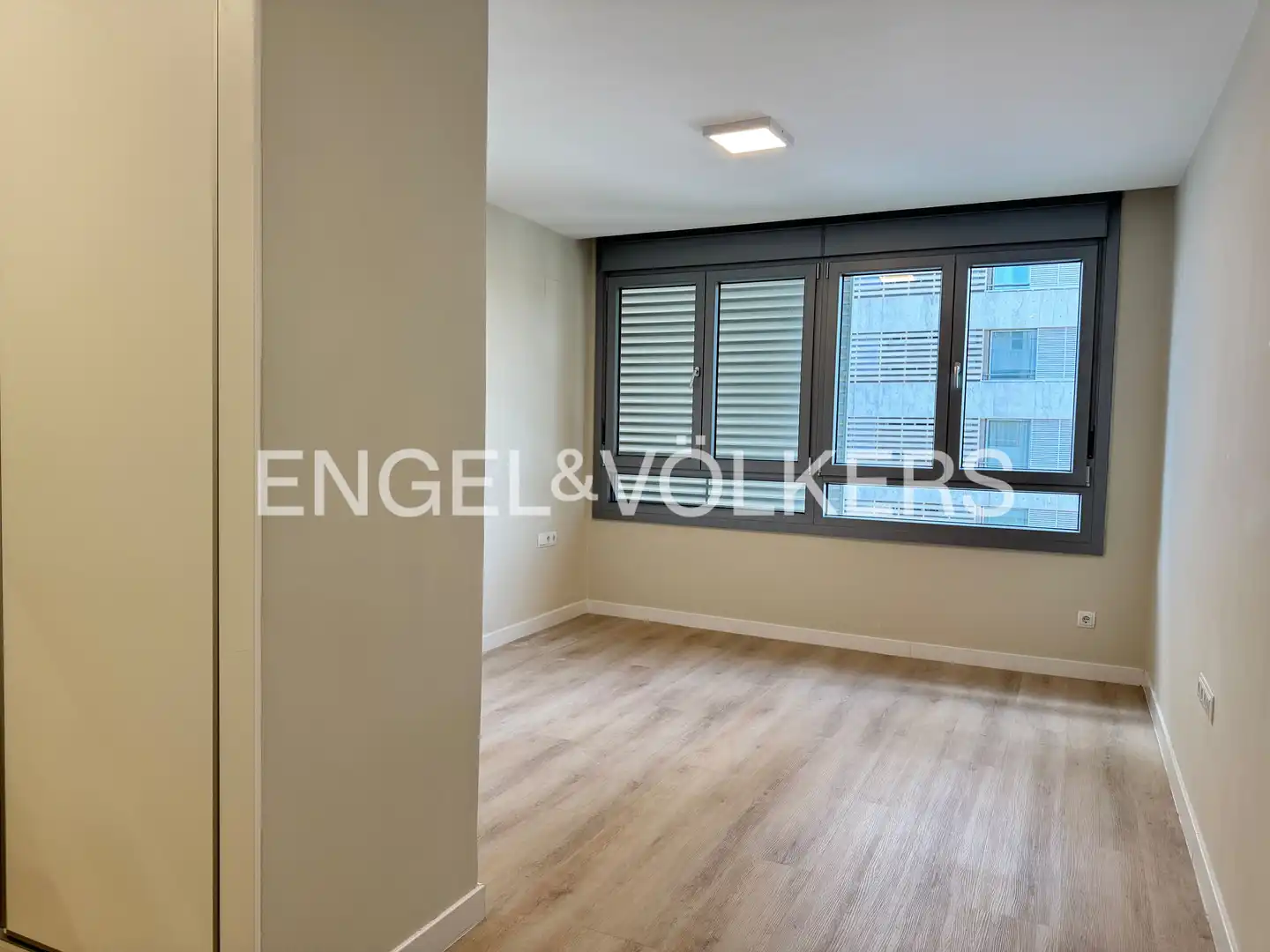 Exterior view of Flat for rent in Madrid  with Air Conditioner, Heating and Terrace