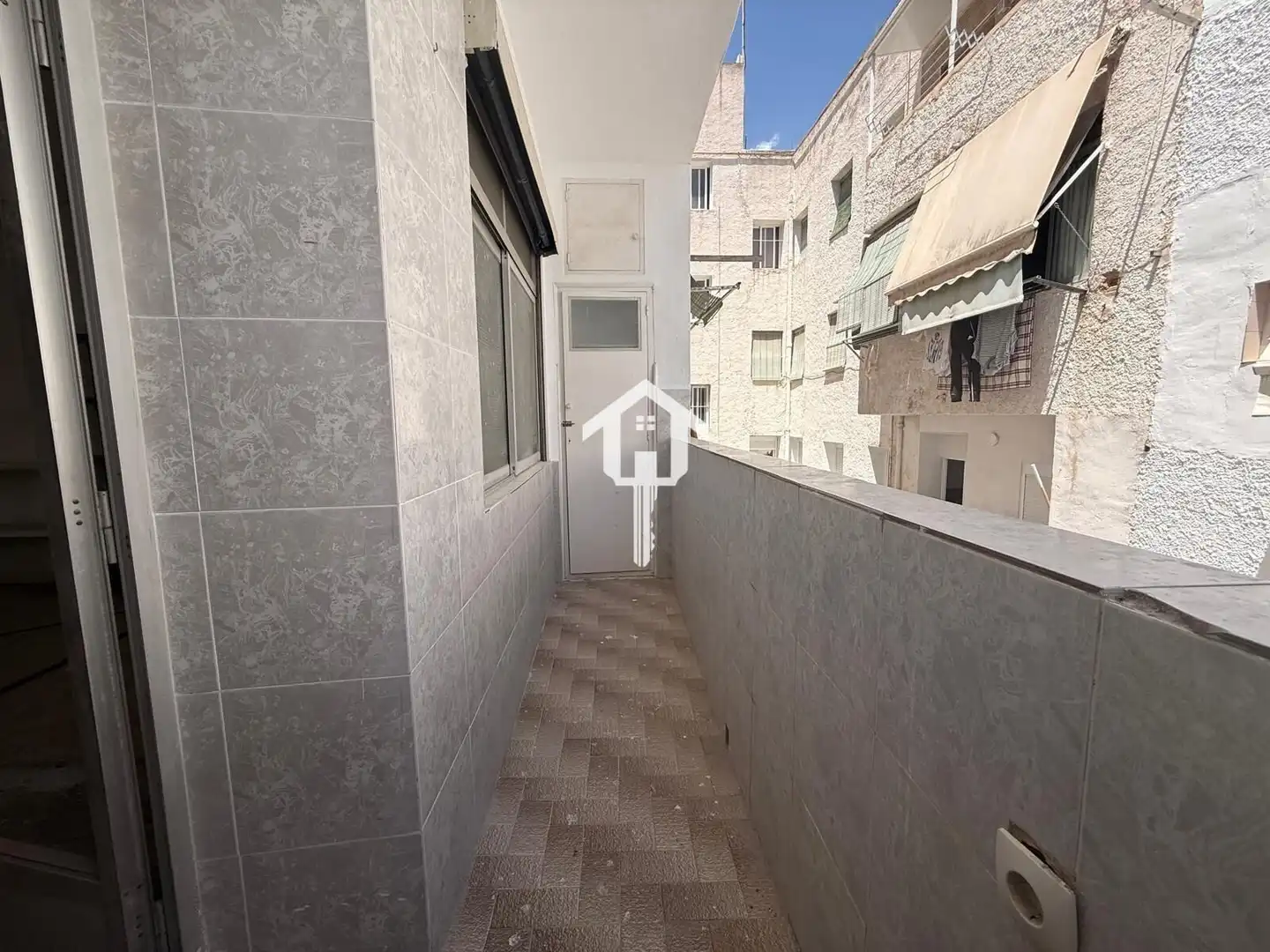 Terraza de Piso en venta en Alicante / Alacant con Trastero