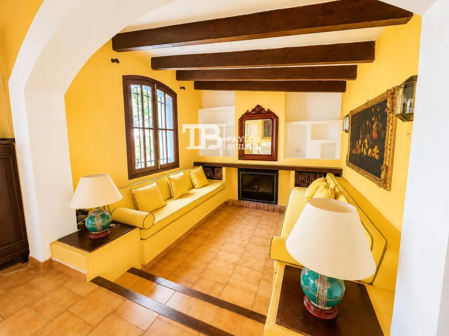 Sala d'estar de Casa o xalet en venda en Calvià amb Jardí privat, Terrassa i Traster