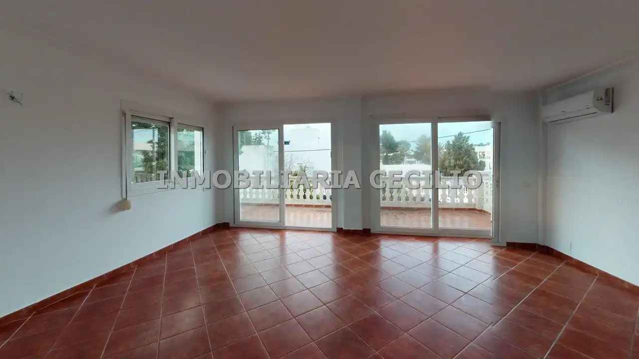 Chalet con jardín en venta en Carrer Biscaia 36, imagen 4