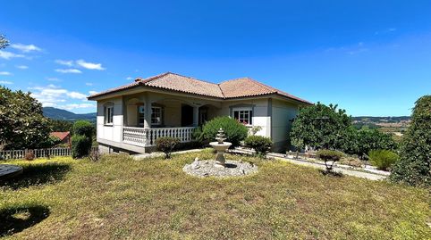 Foto 2 de Casa o chalet en venta en Cambre , A Coruña