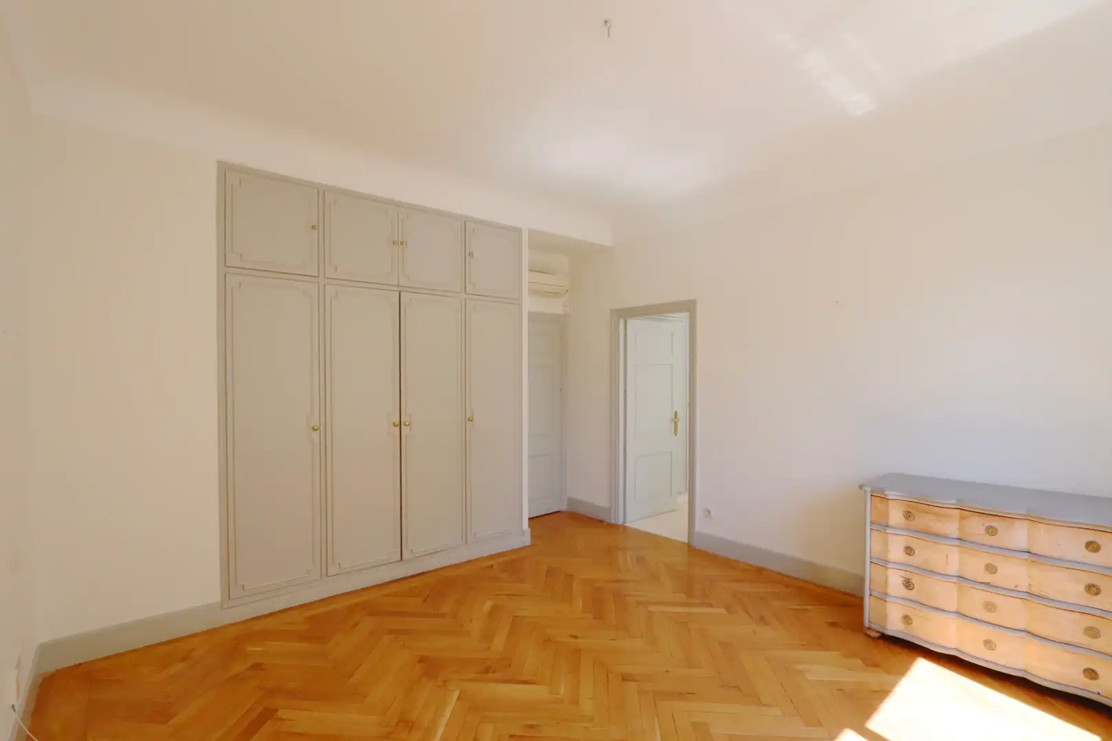 Bedroom of Flat for rent in Madrid  with Air Conditioner, Heating and Parquet flooring