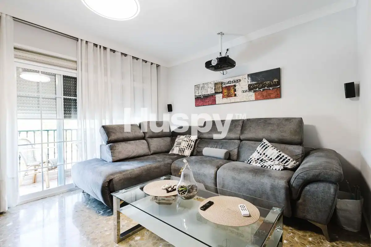 Sala de estar de Dúplex en venta en Marbella con Aire acondicionado, Calefacción y Terraza