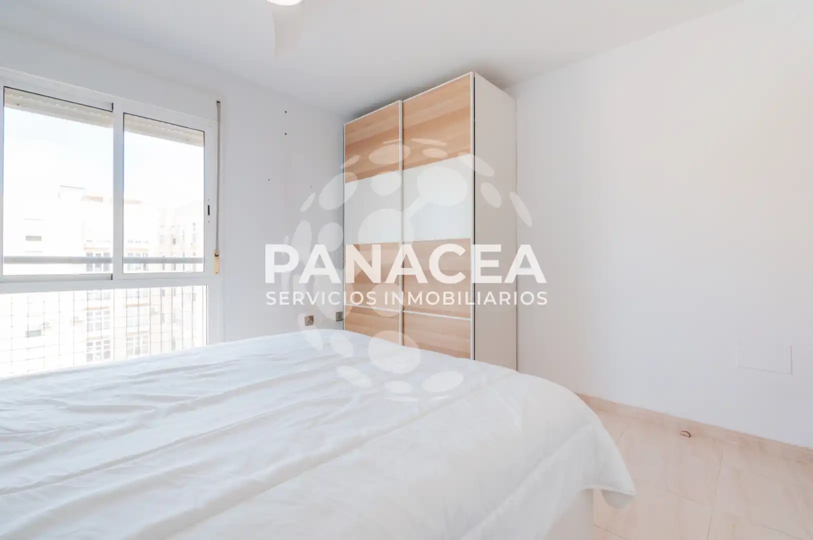 Habitación de Piso en venta en Roquetas de Mar con Amueblado, Horno y Lavadora