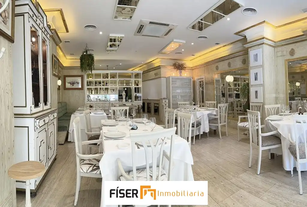 Commercial properties for sale in Calle López Asme, Zafra