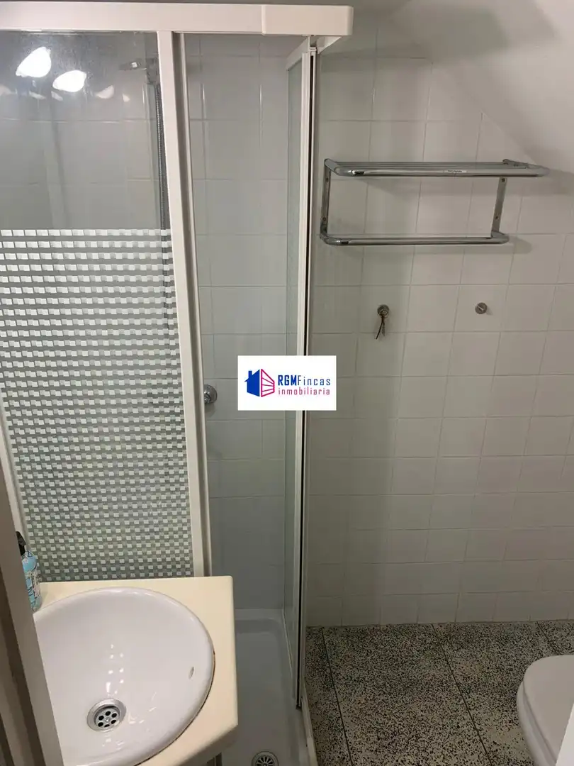 Baño de Casa o chalet de alquiler en Sevilla con Aire acondicionado, Calefacción y Terraza