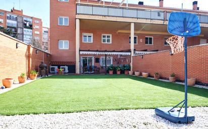 Garden of Duplex for sale in Humanes de Madrid  with Air Conditioner, Heating and Private garden