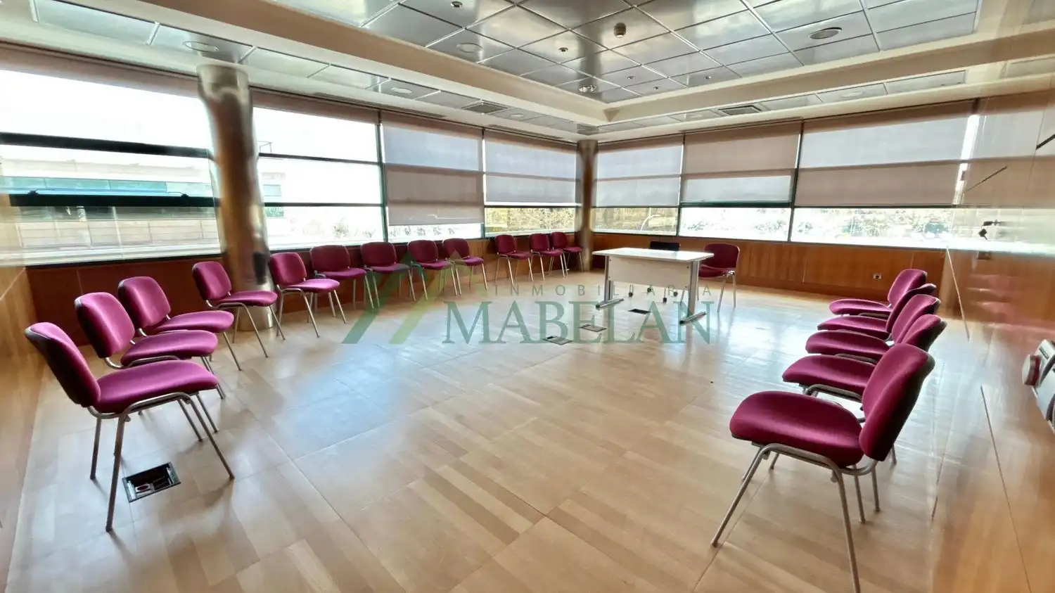 Oficina con ascensor en venta en El Pinar - Punta Galea, imagen 10