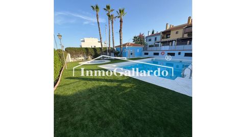 Foto 2 de Casa adosada en venta en Lo Cea, Rincón de la Victoria
