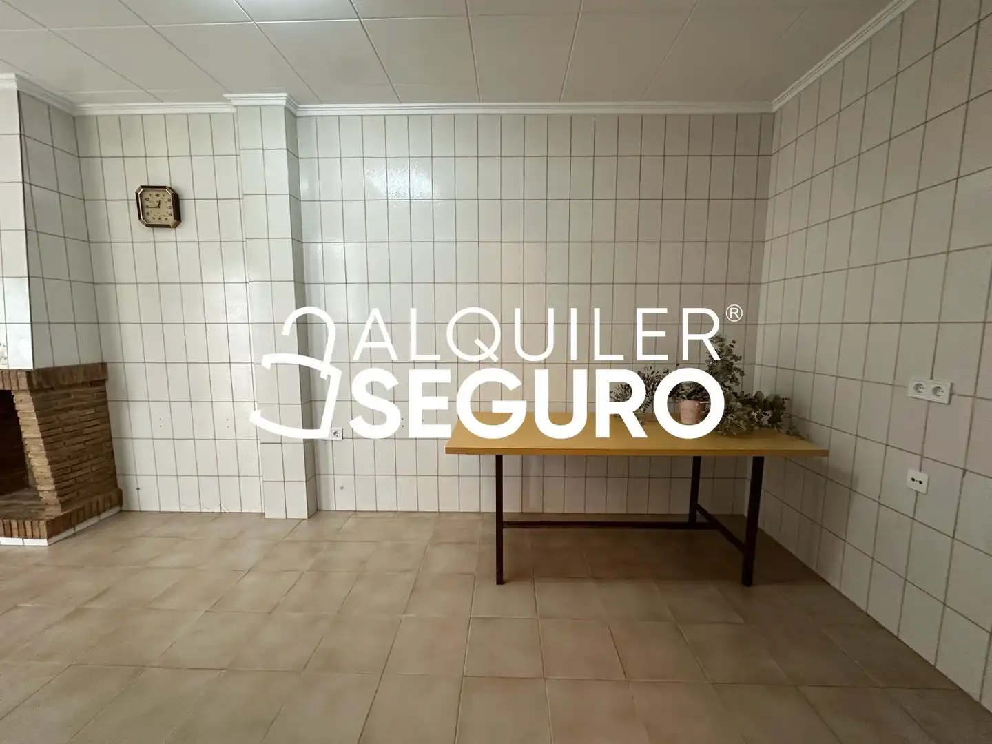 Piso de alquiler en Valencia con Aire acondicionado, Terraza y Amueblado