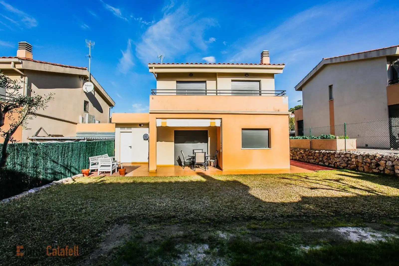 Außenansicht von Haus oder Chalet zur Miete in Calafell mit Klimaanlage, Heizung und Terrasse