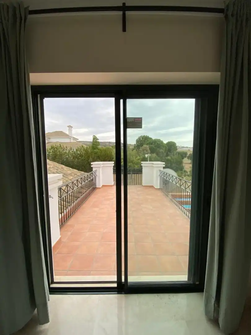Terrassa de Casa o xalet en venda en Arcos de la Frontera amb Aire condicionat, Calefacció i Jardí privat