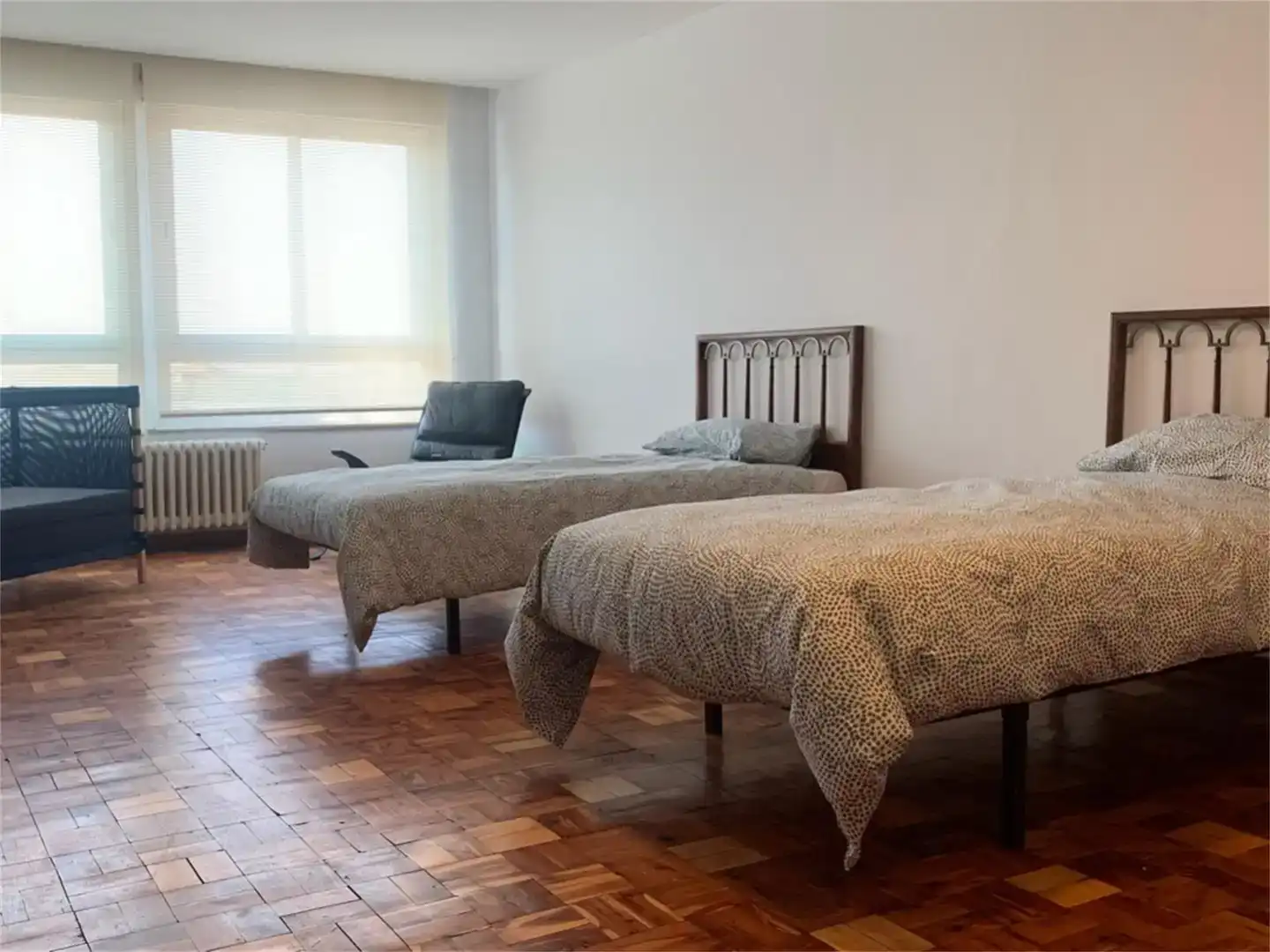 Schlafzimmer von Wohnung zur Miete in León Capital  mit Balkon