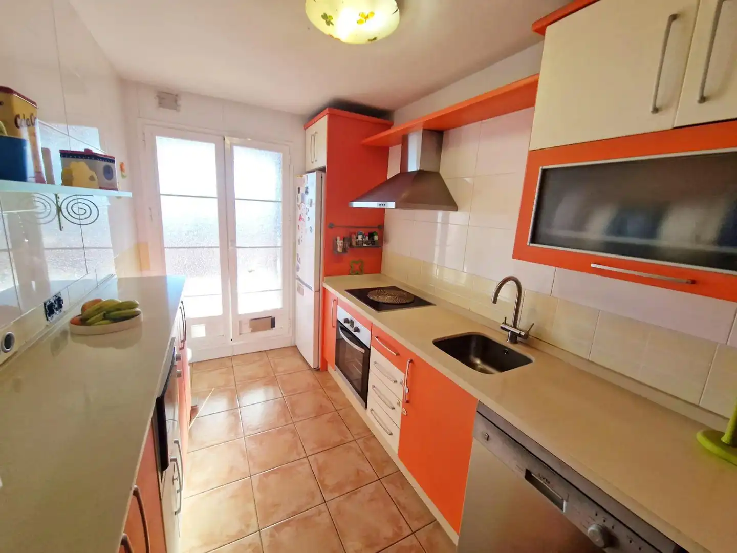 Küche von Wohnung zum Verkauf in Rincón de la Victoria mit Klimaanlage, Heizung und Terrasse