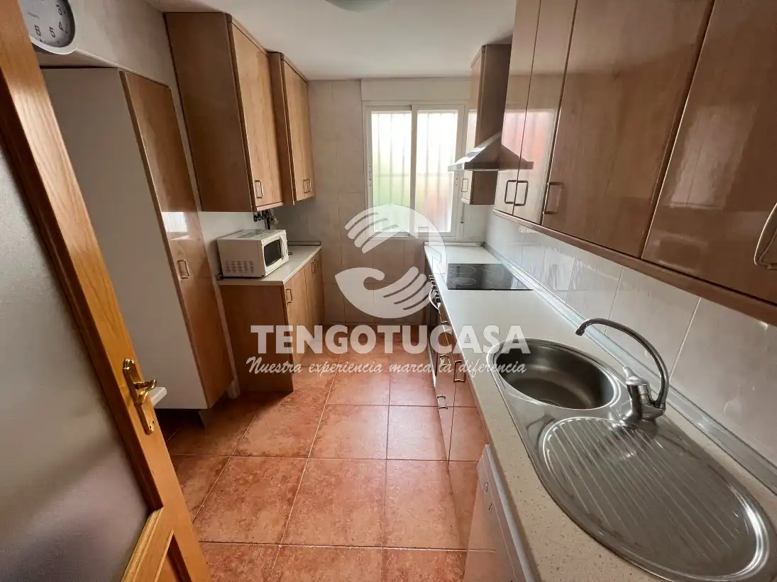 Cuina de Pis en venda en Madrid amb Calefacció, Parquet i Terrassa