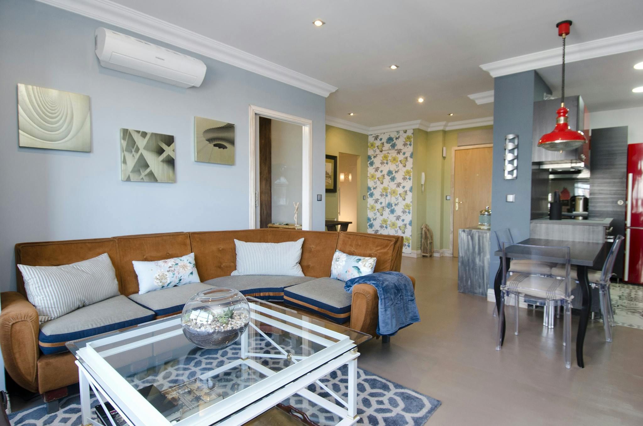 Living room of Flat to rent in  Madrid Capital  with Air Conditioner, Heating and Furnished