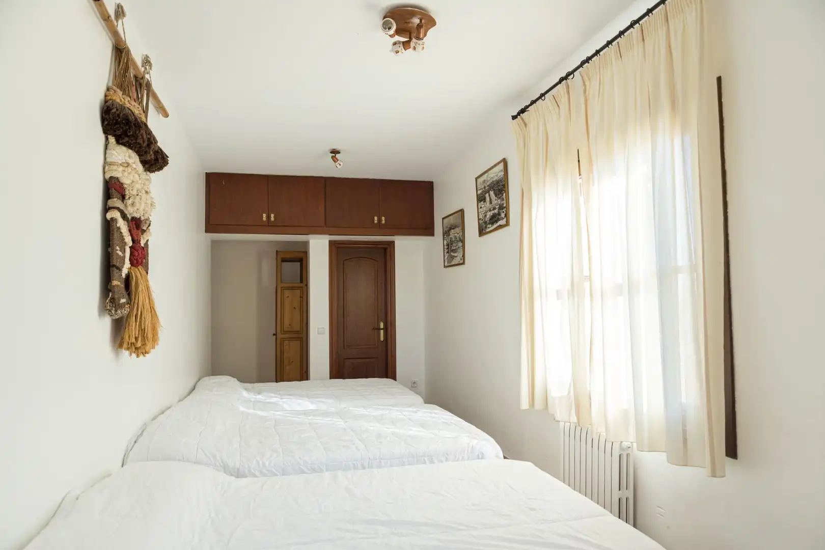 Habitación de Finca rústica en venta en La Selva del Camp con Aire acondicionado, Jardín privado y Trastero