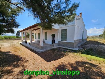 Casa rústica en venda a Petrer