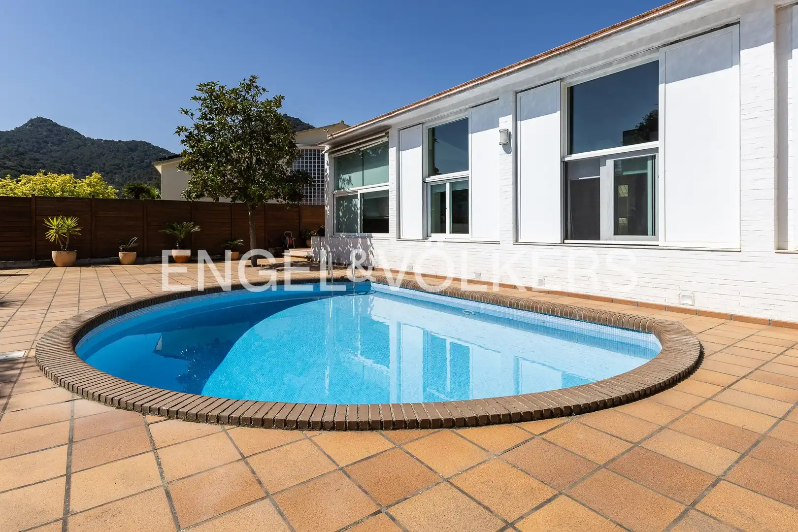 Piscina de Casa o xalet en venda en Argentona amb Calefacció, Jardí privat i Terrassa