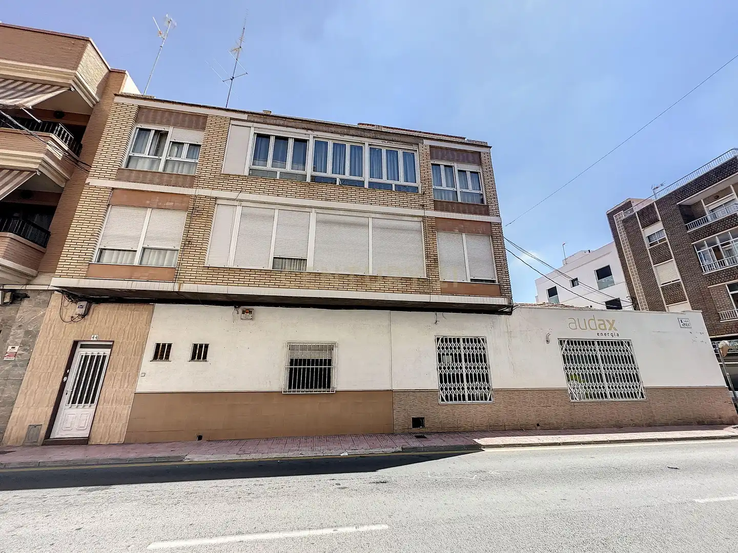 Gebäude zum Verkauf in Calle Apolo, 44, Torrevieja, Spain, Las Piscinas Naturales