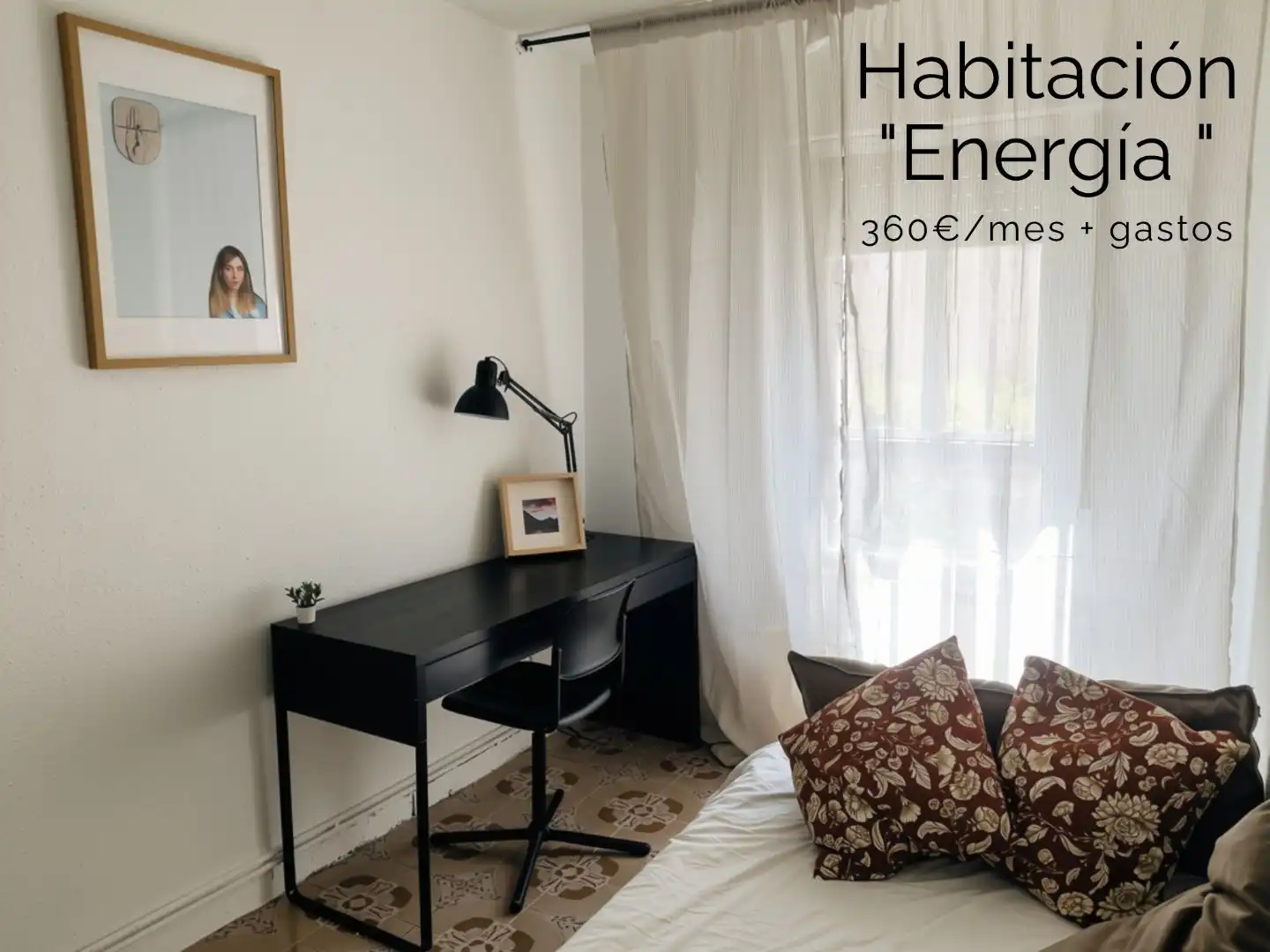 Bedroom of Flat for share in Guadalajara  with Heating, Parquet flooring and Furnished